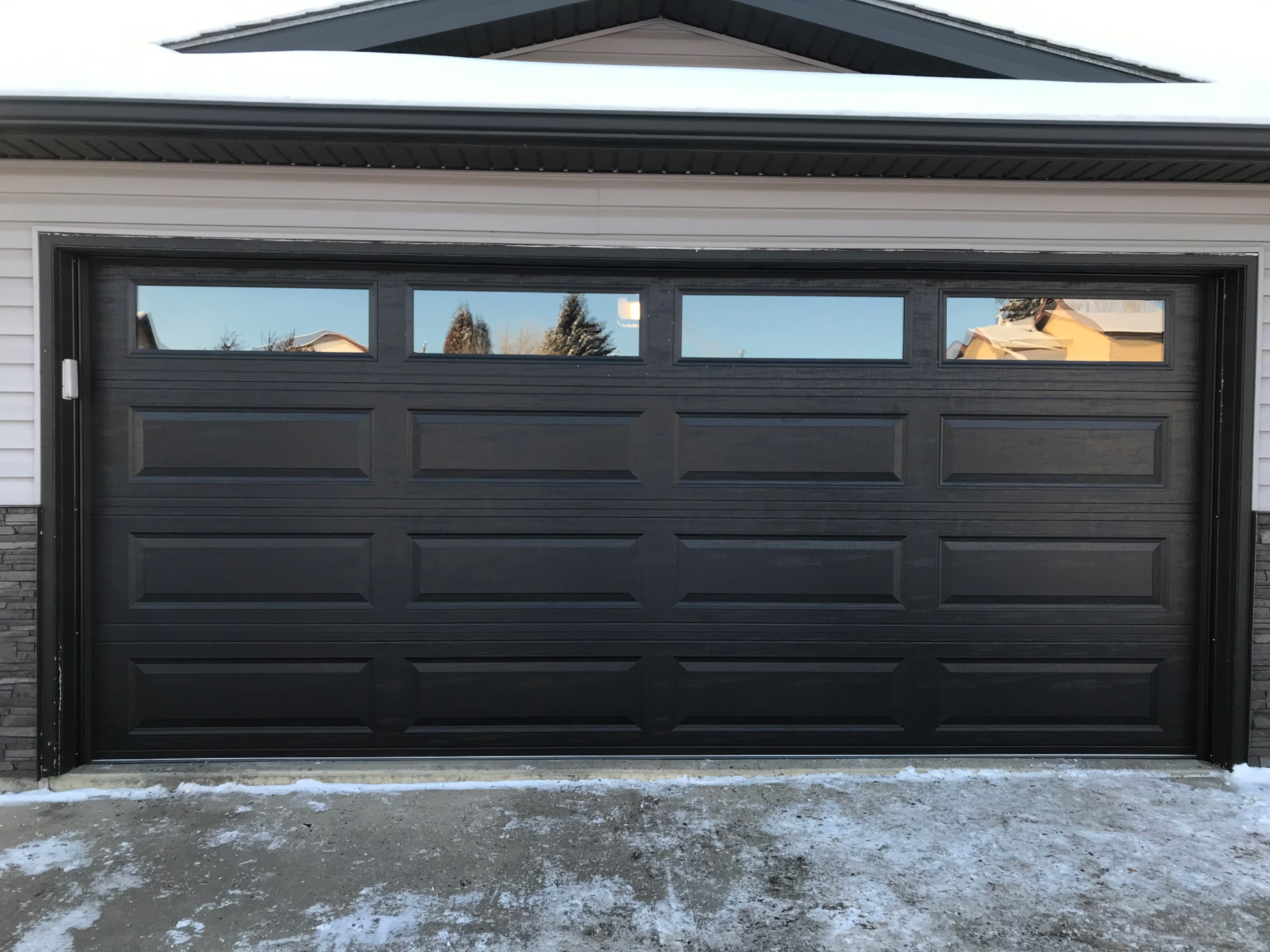 Amarr Lincoln 3000 15' x 7' Long panel, R 10 - Jackson & James Overhead  Garage Door Services